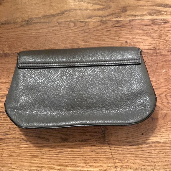 SOLD! Marc by Marc Jacob’s Gray Leather Cross Body Purse - Picture 4 of 9